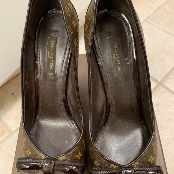 Louis Vuitton open toe pumps sz 7 - Picture 4 of 6